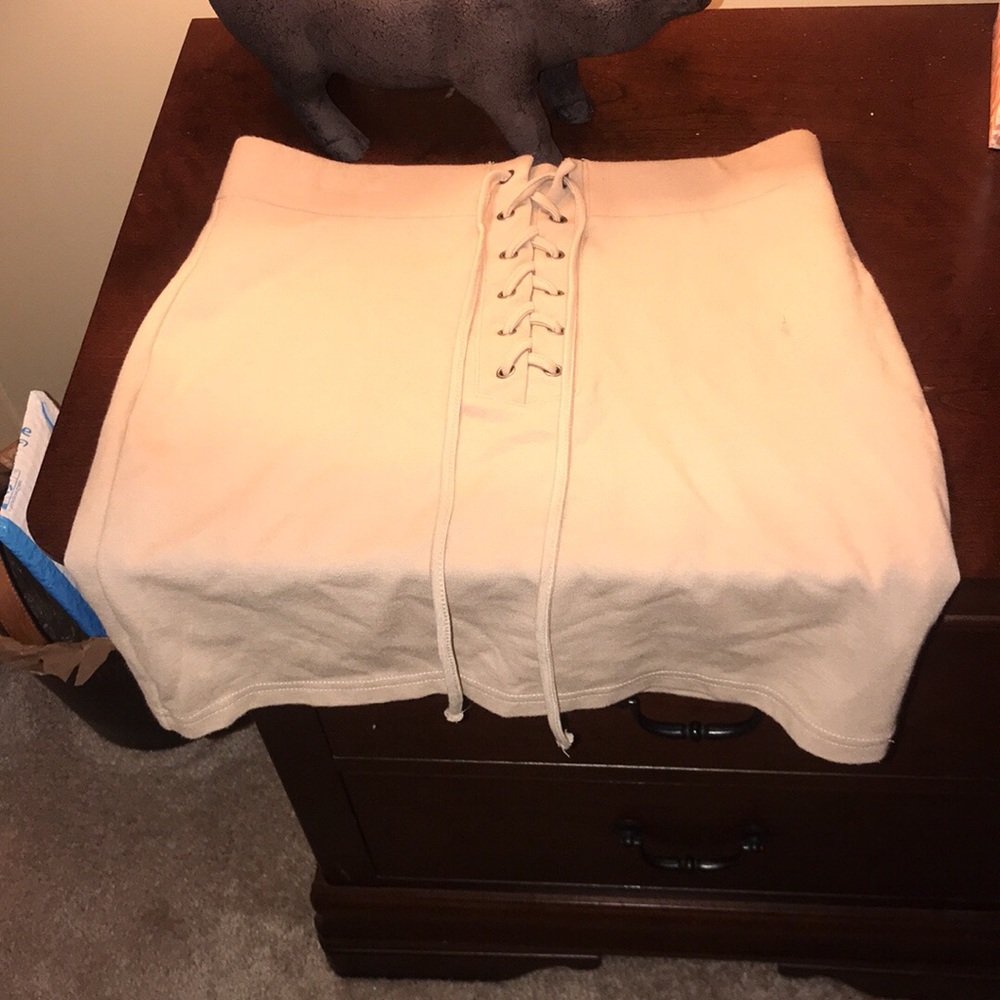 Women’s lace up skirt